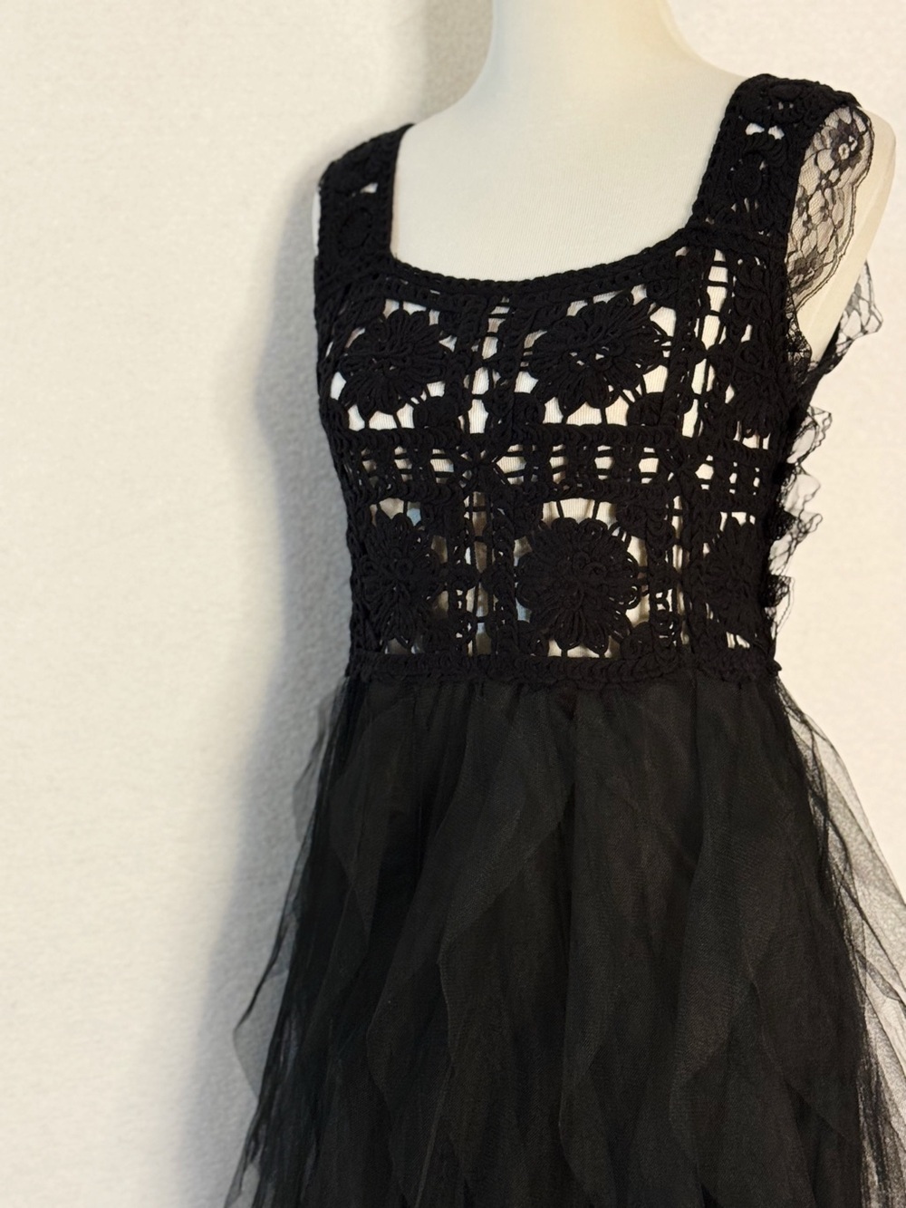 POL One Black Crochet Lace Tulle High Low Dress Boho Fairycore Romantic Gothic - Picture 11 of 12